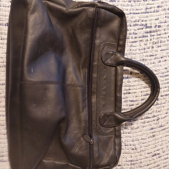 geoffrey beene attache - Picture 9 of 13